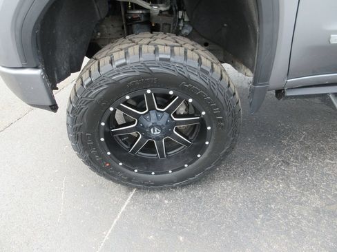 Used 2020 GMC Sierra 1500 Elevation w/ Elevation Value Package AWD/4WD image 15
