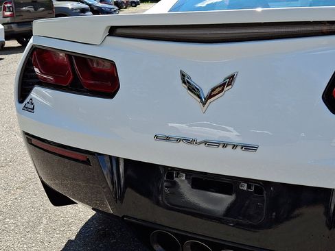Used 2019 Chevrolet Corvette Stingray Coupe w/ 2LT Preferred Equipment Group RWD image 15