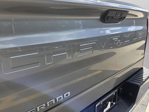 Used 2025 Chevrolet Silverado 1500 LT RWD image 30