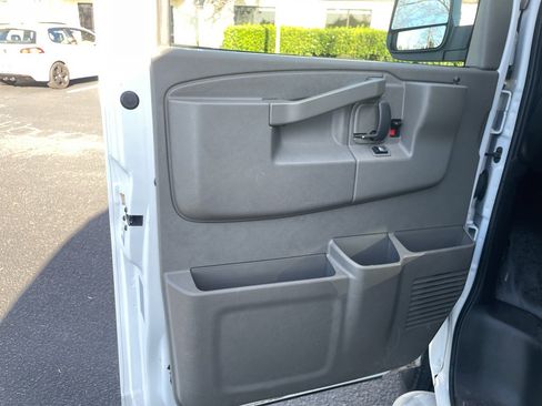 Used 2024 Chevrolet Express 2500 w/ Driver Convenience Package image 18