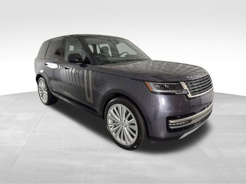 Used 2025 Land Rover Range Rover SE AWD/4WD image 5