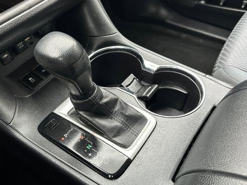 Used 2019 Toyota Highlander LE image 22