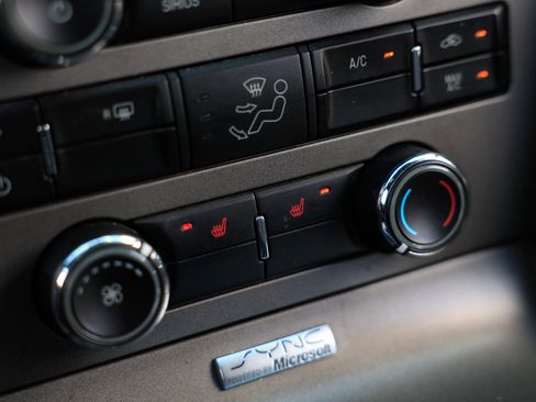 Used 2010 Ford Mustang GT image 38