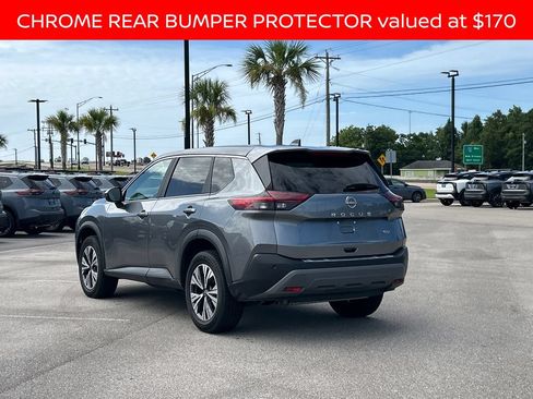Used 2023 Nissan Rogue SV FWD image 3