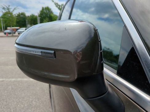 Used 2025 Kia Telluride S FWD image 12