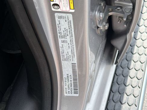 Used 2022 RAM 1500 Laramie RWD image 29