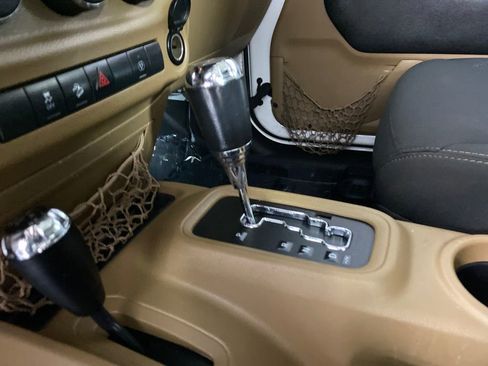 Used 2015 Jeep Wrangler Unlimited Sahara w/ Connectivity Group image 19