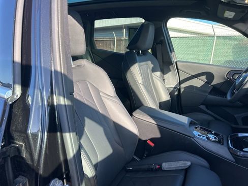 Used 2025 BMW X3 xDrive30i image 24