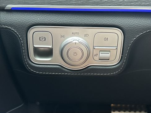 Certified 2025 Mercedes-Benz GLS 450 4MATIC image 25