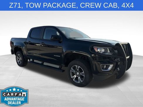 Used 2017 Chevrolet Colorado Z71 AWD/4WD image 2