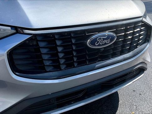 Used 2024 Ford Escape Platinum image 30