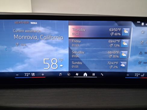 New 2026 BMW 330i Sedan w/ M Sport Package image 24