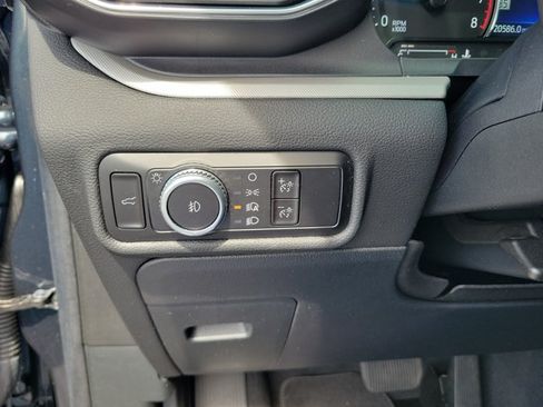 Used 2023 Ford Explorer XLT w/ Equipment Group 202A RWD image 29