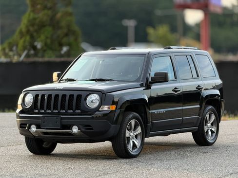 Used 2017 Jeep Patriot High Altitude AWD/4WD image 6