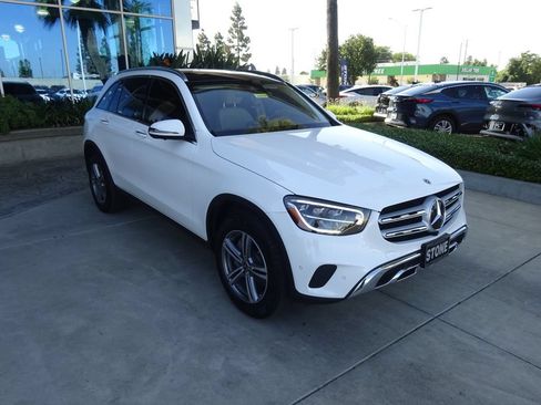 Used 2022 Mercedes-Benz GLC 300 image 1