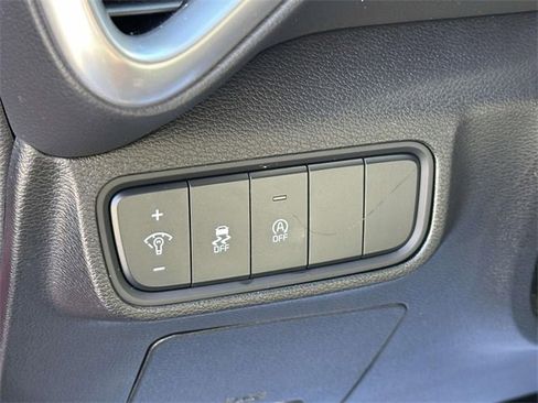 Certified 2025 Kia Soul LX w/ Option Group 015 image 9