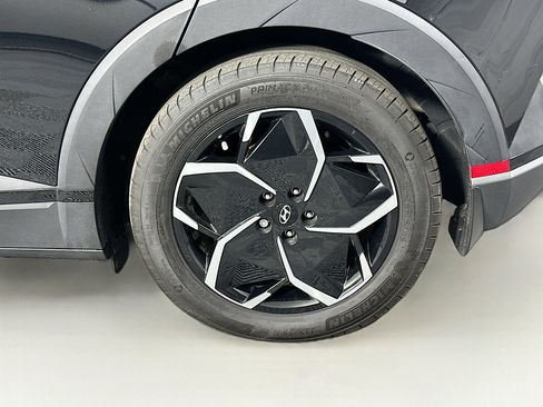 Used 2024 Hyundai Ioniq 5 SEL image 11