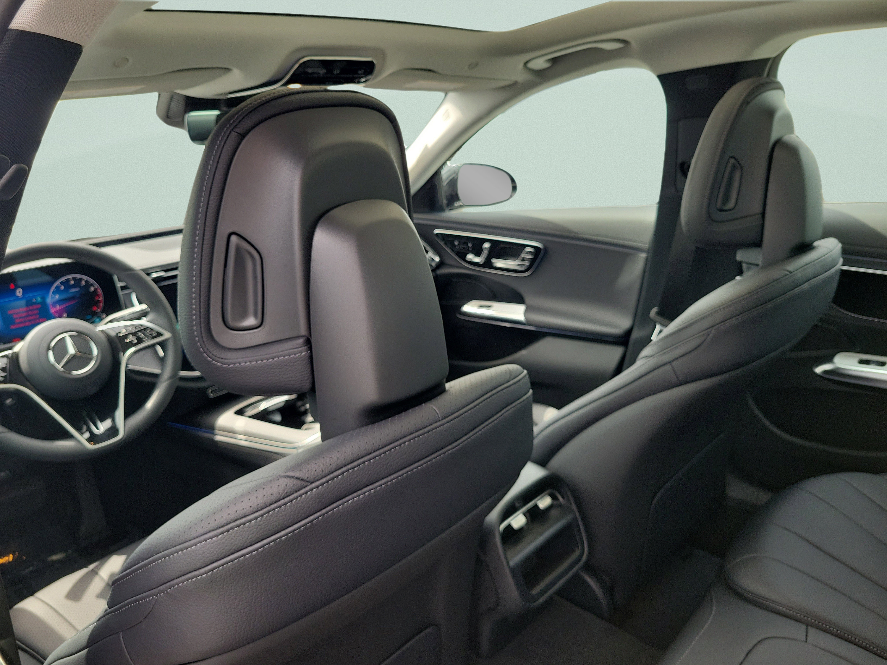 Used 2026 Mercedes-Benz E 350 Sedan image 7