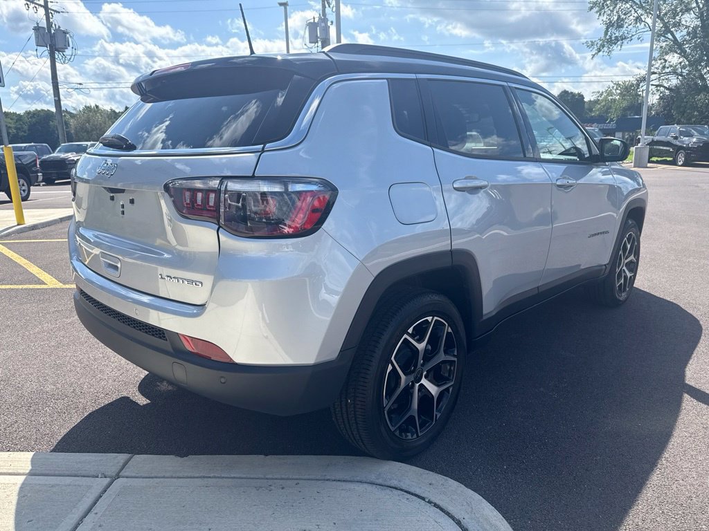New 2026 Jeep Compass Limited AWD/4WD image 9