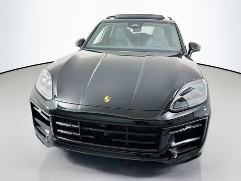 New 2026 Porsche Cayenne GTS AWD/4WD image 6