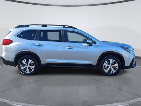 Certified 2023 Subaru Ascent Premium w/ Convenience Package image 2