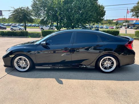 Used 2019 Honda Civic Si image 9