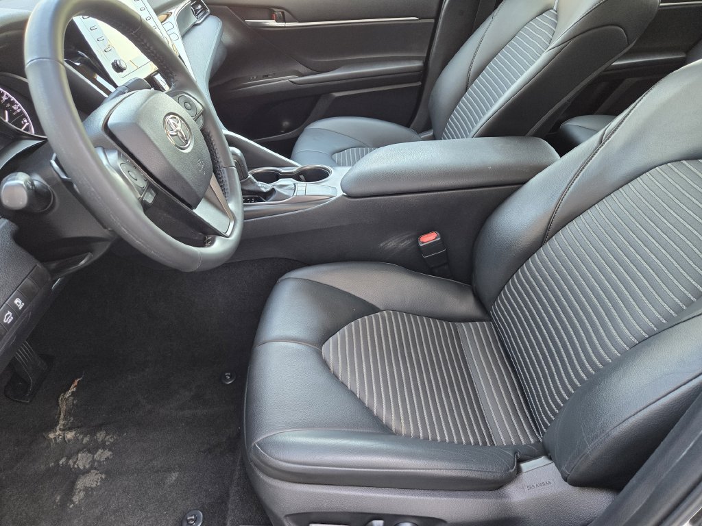 Used 2023 Toyota Camry SE w/ Convenience Package FWD image 9