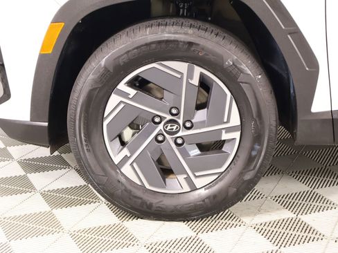 Certified 2025 Hyundai Tucson Blue image 17