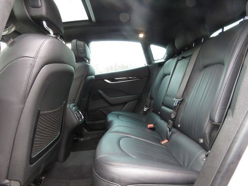 Used 2023 Maserati Levante Modena image 20