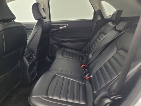 Used 2023 Ford Edge SEL image 18