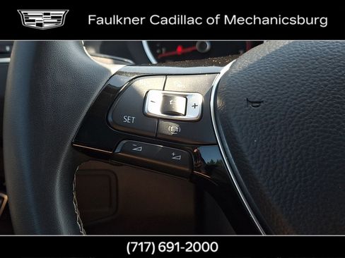 Used 2021 Volkswagen Tiguan SE w/ Panoramic Sunroof Package AWD/4WD image 26