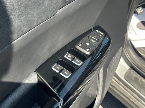 Used 2019 Kia Sportage EX w/ EX Technology Package FWD image 9