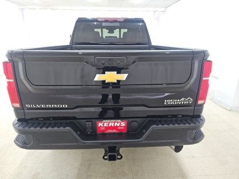 New 2026 Chevrolet Silverado 2500 High Country w/ High Country Premium Package AWD/4WD image 16