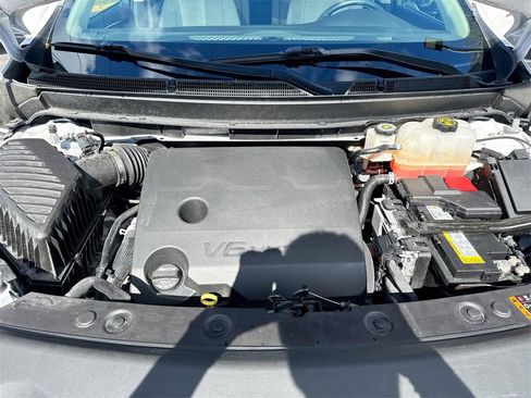 Used 2023 Buick Enclave Essence w/ Experience Buick Package image 32