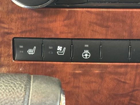 Used 2011 RAM 1500 Laramie w/ Protection Group AWD/4WD image 38