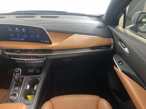 Used 2024 Cadillac XT4 Sport FWD image 14