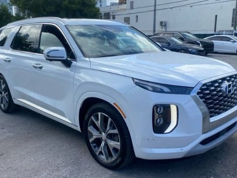 Used 2022 Hyundai Palisade Limited FWD image 3