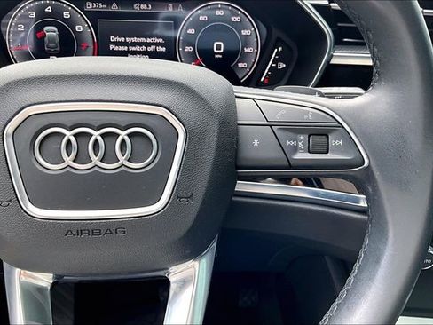 Used 2023 Audi Q3 2.0T Premium Plus w/ Premium Plus Package AWD/4WD image 12
