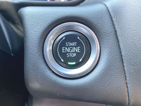 Used 2023 Chevrolet Tahoe Z71 w/ Luxury Package AWD/4WD image 17