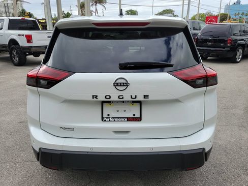 New 2026 Nissan Rogue Dark Armor FWD image 7