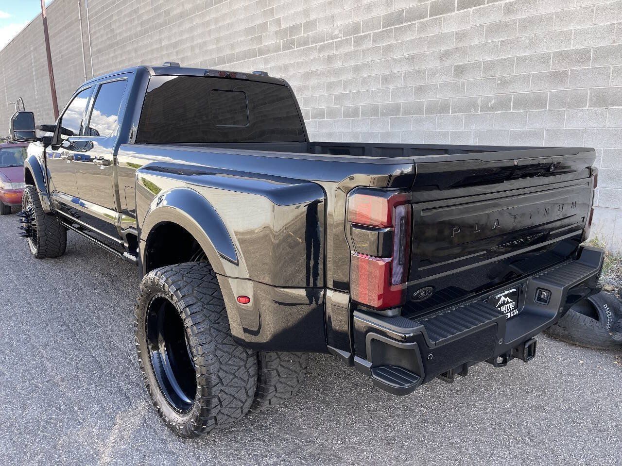 Used 2024 Ford F450 Platinum AWD/4WD image 19