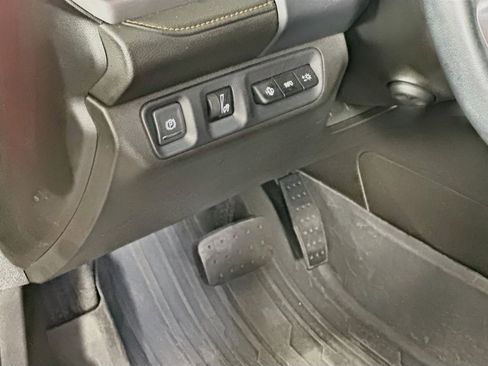 Used 2023 GMC Acadia AT4 w/ Technology Package AWD/4WD image 17