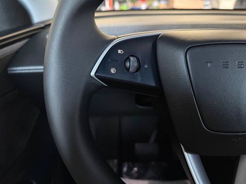 Used 2026 Tesla Model Y Long Range AWD/4WD image 35