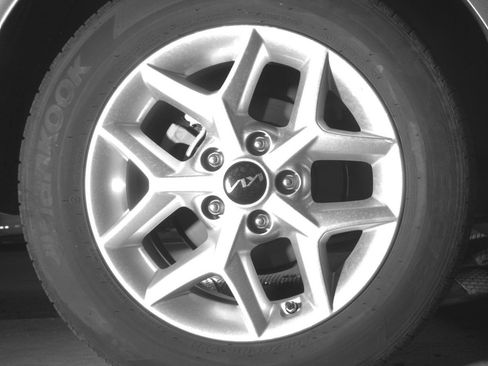 Used 2025 Kia Soul LX w/ LX Technology Package FWD image 22