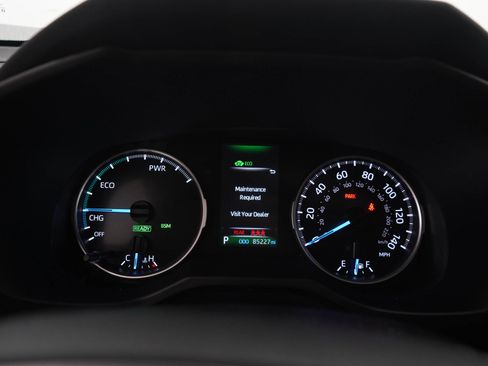 Used 2022 Toyota RAV4 XLE w/ Convenience Package AWD/4WD image 29
