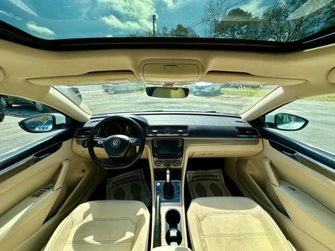 Used 2017 Volkswagen Passat 1.8T SE image 23