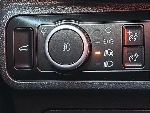 Used 2025 Ford Explorer ST image 22