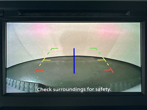 Used 2019 Nissan Titan S image 17