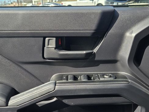 Used 2025 Toyota 4Runner SR5 image 26