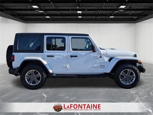 Certified 2018 Jeep Wrangler Unlimited Sahara image 6